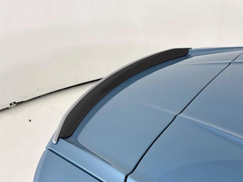 Used 2023 Aston Martin DBS Superleggera Volante RWD image 39