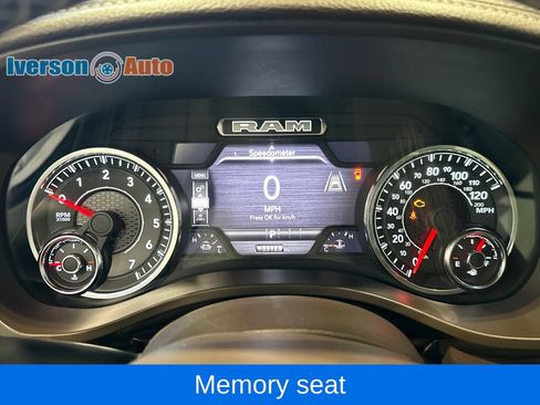 Used 2025 RAM 1500 Laramie AWD/4WD image 19