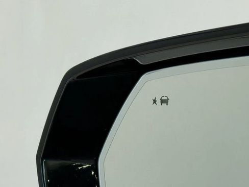 Used 2021 Chevrolet Tahoe High Country w/ Premium Package image 61