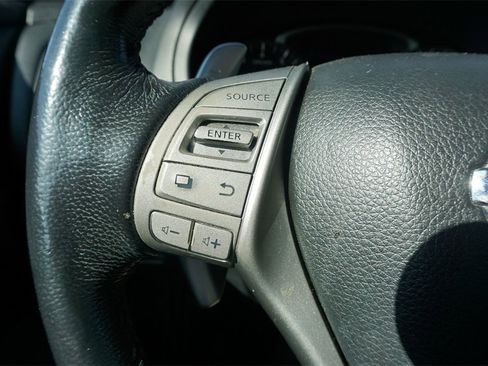 Used 2013 Nissan Altima 3.5 SL w/ Technology Pkg image 7