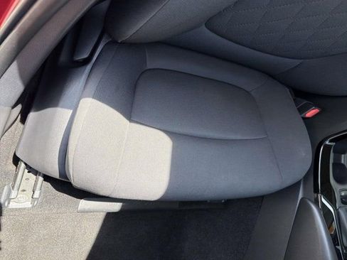 Certified 2022 Toyota Corolla LE FWD image 15