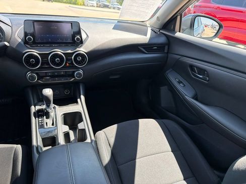 Used 2025 Nissan Sentra S FWD image 18
