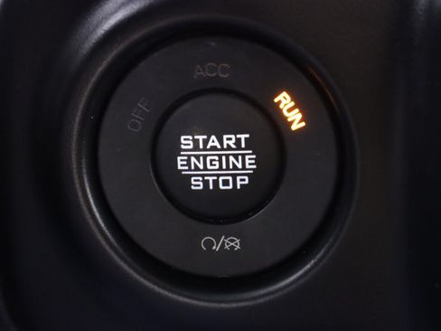 Used 2022 Jeep Gladiator Rubicon AWD/4WD image 24
