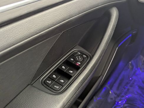 Used 2023 Porsche Panamera Platinum Edition RWD image 17