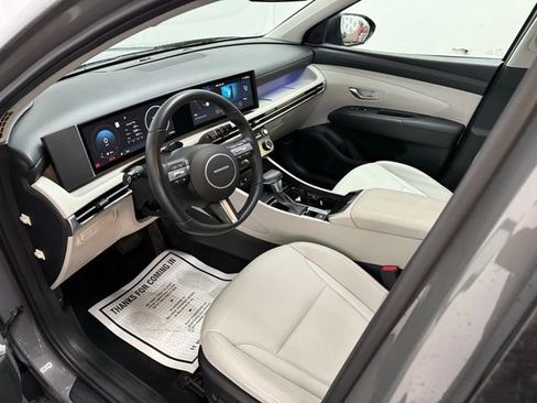 Certified 2025 Hyundai Tucson SEL image 18