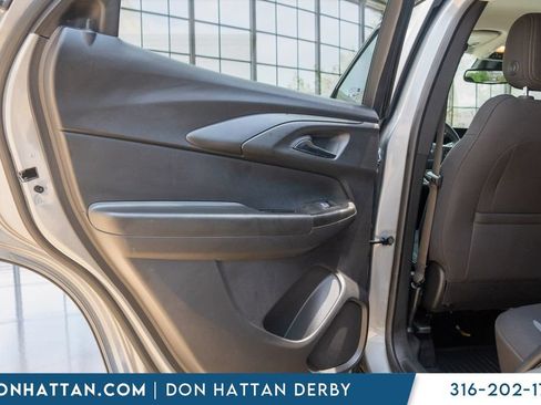 Used 2024 Chevrolet TrailBlazer LT w/ Convenience Package FWD image 20
