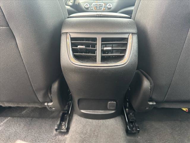 Used 2025 Chevrolet Malibu LT FWD image 14
