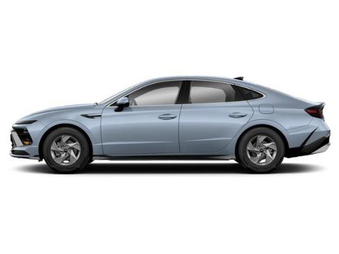 Used 2025 Hyundai Sonata SE FWD image 2
