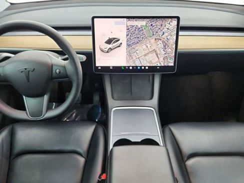 Used 2023 Tesla Model Y Long Range image 90
