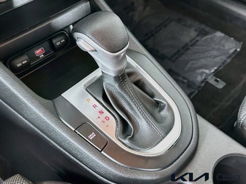 Used 2023 Kia Forte LXS w/ LXS Technology Package FWD image 16