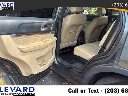 Used 2016 Ford Explorer Limited image 29