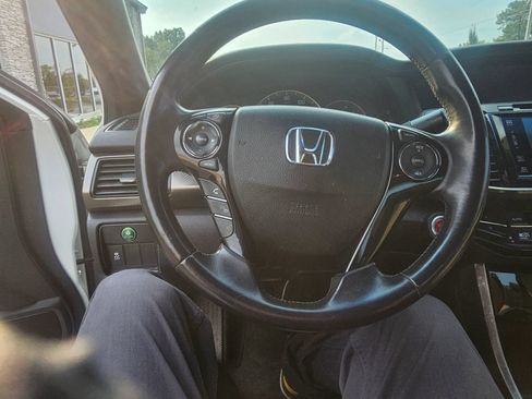 Used 2016 Honda Accord EX-L image 16