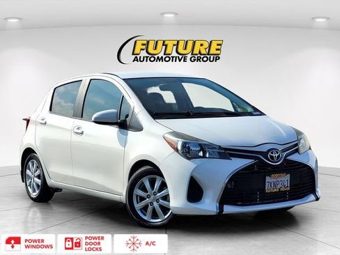 Used 2015 Toyota Yaris LE image 1