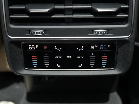 Used 2023 Audi Q7 2.0T Premium Plus image 40