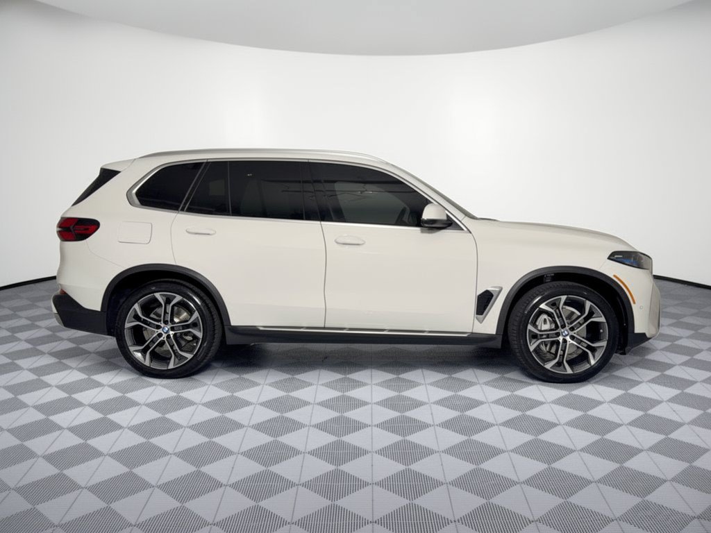Used 2026 BMW X5 sDrive40i w/ Climate Comfort Package RWD image 8