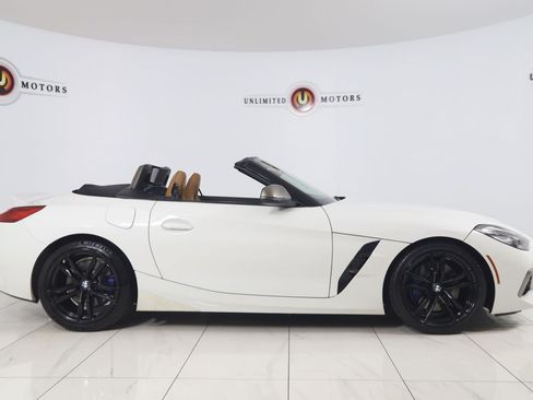 Used 2020 BMW Z4 M40i w/ Executive Package RWD image 2