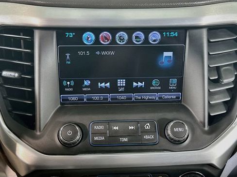 Used 2017 GMC Acadia SLT FWD image 29