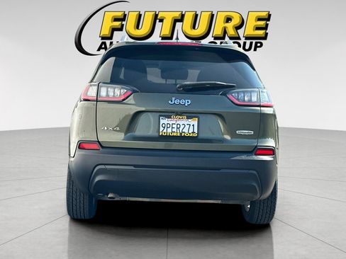 Used 2020 Jeep Cherokee Latitude image 4