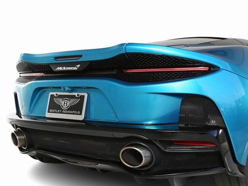 Used 2023 McLaren GT image 11
