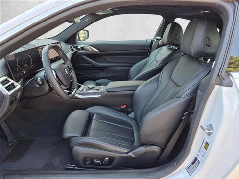 Used 2025 BMW 430i Coupe w/ Premium Package RWD image 16