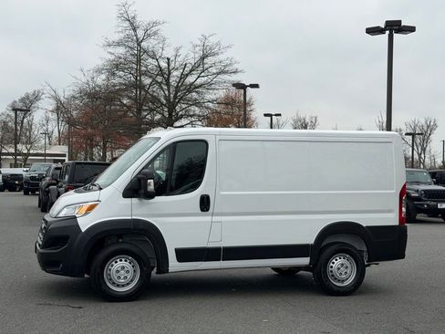 Used 2025 RAM ProMaster 1500 w/ Convenience Group image 11