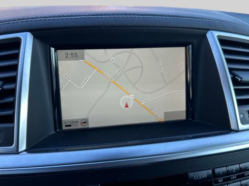 Used 2016 Mercedes-Benz GL 450 GL450 SUV AWD image 32