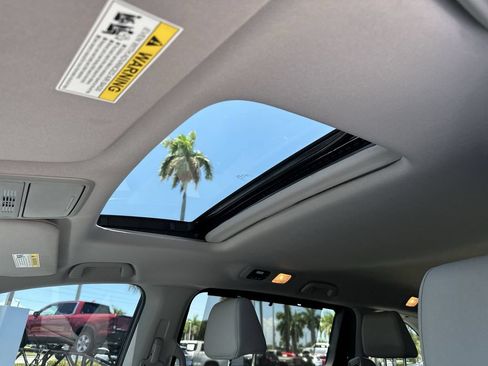 Certified 2024 Honda Odyssey EX-L image 25