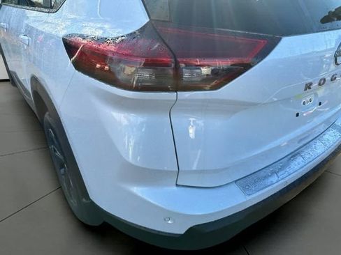 New 2026 Nissan Rogue SV AWD/4WD image 17