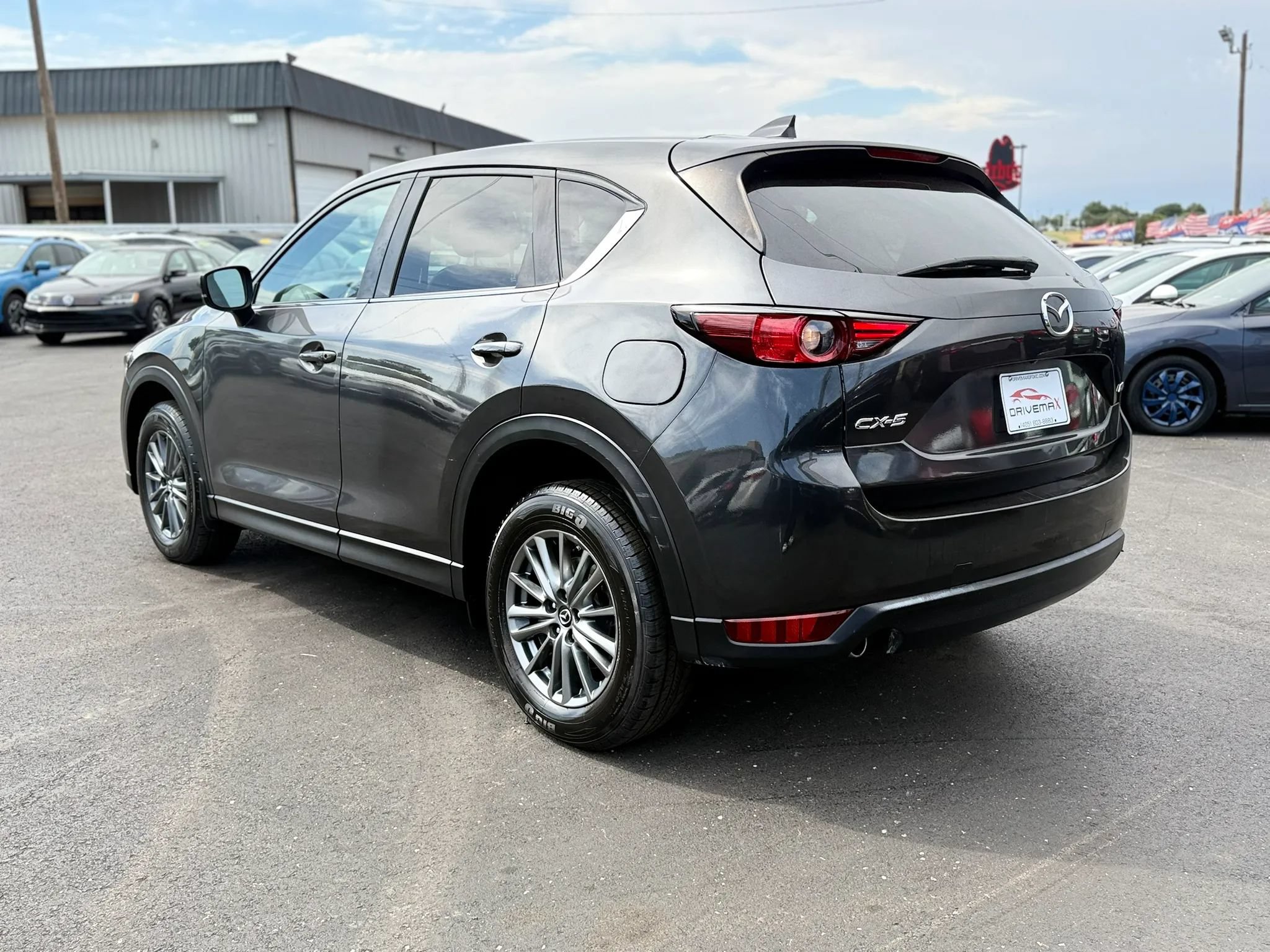 Used 2017 MAZDA CX-5 Touring w/ Preferred Equipment Package AWD/4WD image 3