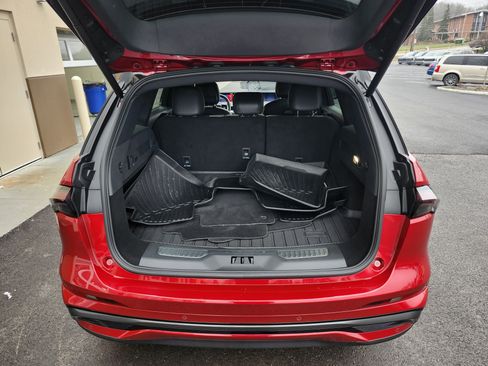 Used 2024 Lincoln Nautilus Reserve w/ Equipment Group 202A image 24