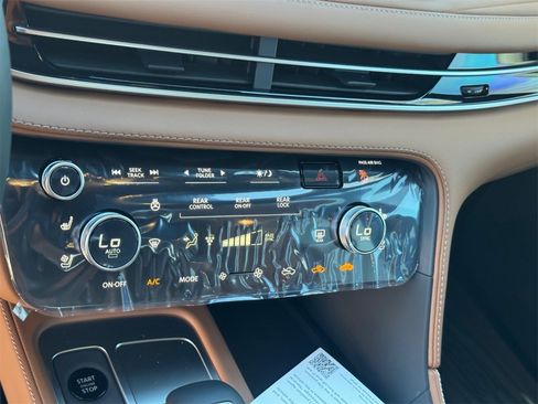 New 2026 INFINITI QX60 Autograph image 23