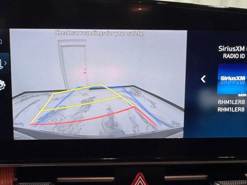 Used 2024 Hyundai Elantra SEL FWD image 20
