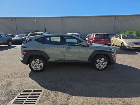 New 2026 Hyundai Kona SE image 12