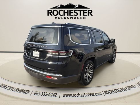 Used 2022 Jeep Grand Wagoneer Series III w/ Rear Seat Video Group 1 AWD/4WD image 6