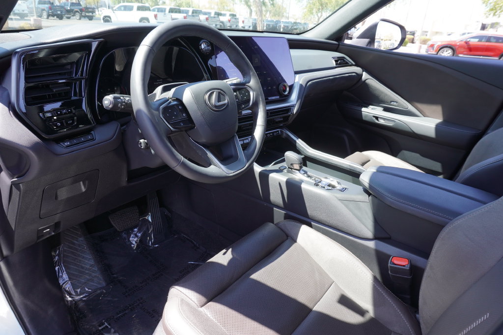 Used 2025 Lexus TX 350 AWD w/ Technology Package image 21