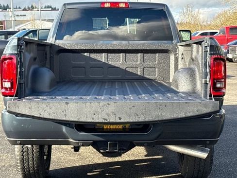 New 2026 RAM 3500 Big Horn AWD/4WD image 8