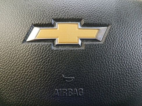 Used 2021 Chevrolet Colorado LT image 5