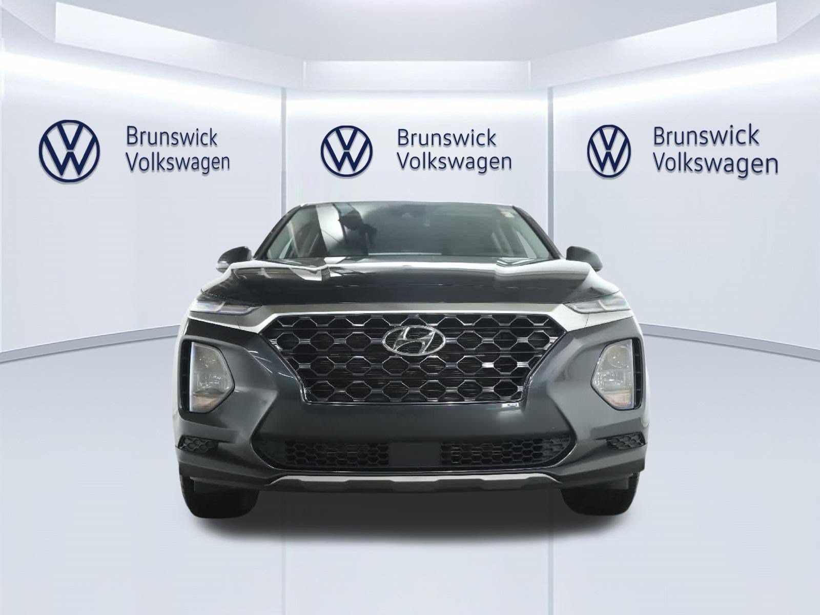 Used 2020 Hyundai Santa Fe SE FWD image 5
