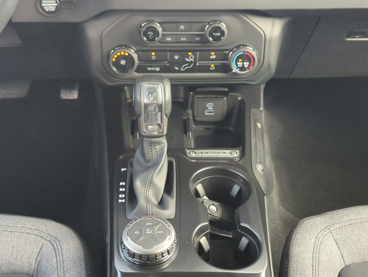 Used 2025 Ford Bronco 4-Door AWD/4WD image 17