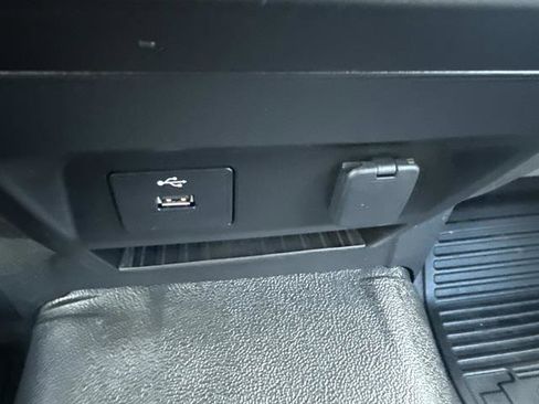 Used 2021 Ford F550 4x4 Regular Cab Super Duty image 29