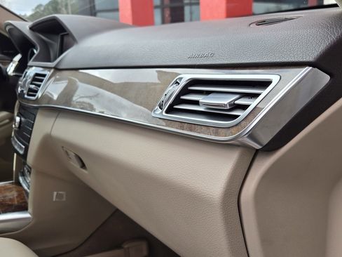 Used 2016 Mercedes-Benz E 350 Sedan image 26