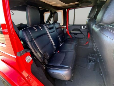 Used 2021 Jeep Wrangler Unlimited Sahara AWD/4WD image 20
