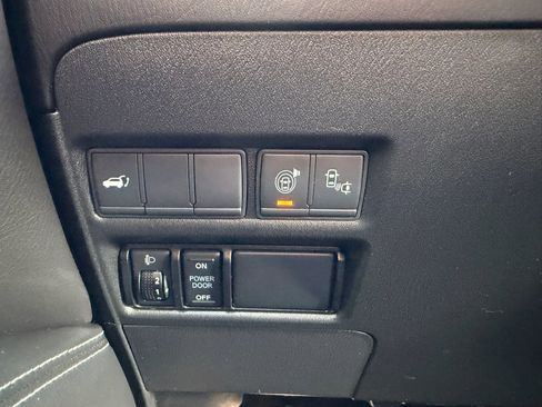 Used 2017 Nissan Armada Platinum AWD/4WD image 41