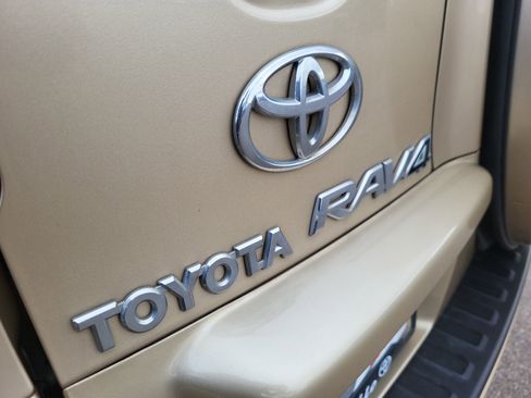 Used 2009 Toyota RAV4 UP image 11