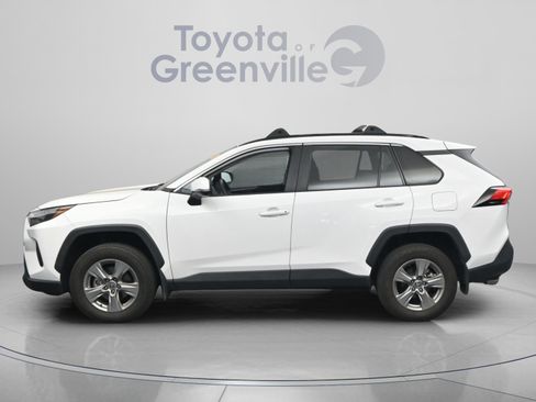 Used 2024 Toyota RAV4 XLE w/ Convenience Package image 5