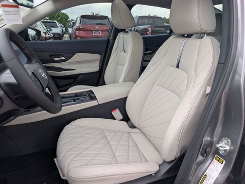 New 2026 Nissan Sentra SL FWD image 19
