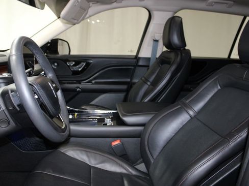 Used 2024 Lincoln Aviator Reserve w/ Equipment Group 201A RWD image 16
