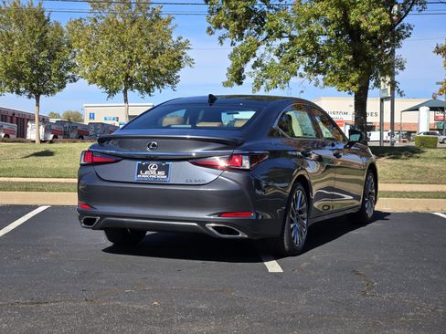 New 2025 Lexus ES 350 Ultra Luxury w/ Accessory Package (Z1) image 4