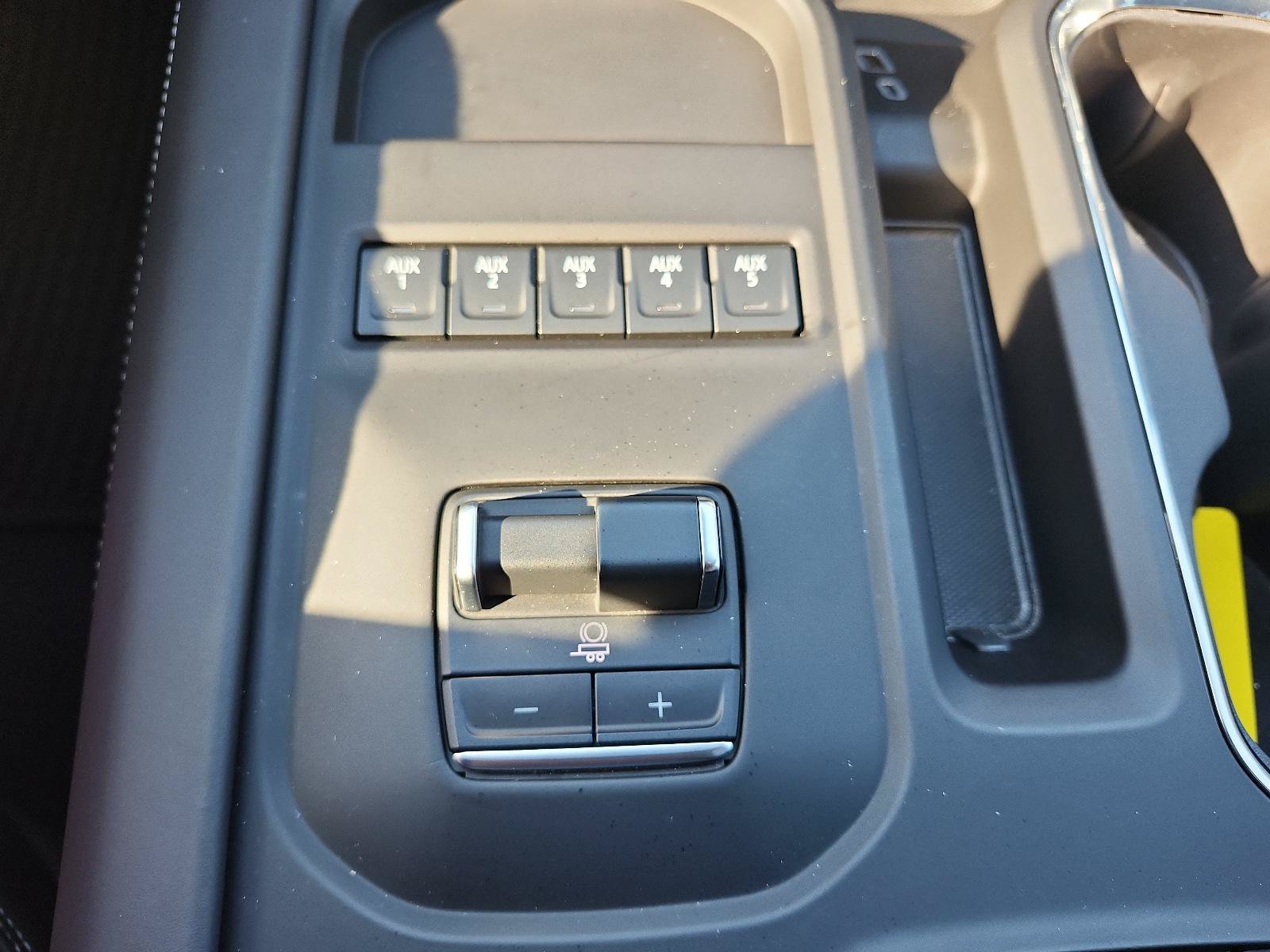 Used 2025 GMC Sierra 2500 Denali Ultimate AWD/4WD image 27