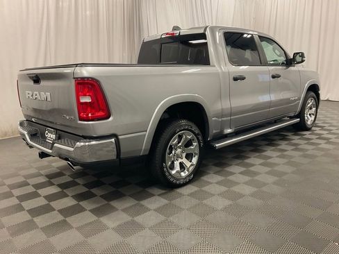 Used 2025 RAM 1500 Big Horn AWD/4WD image 2